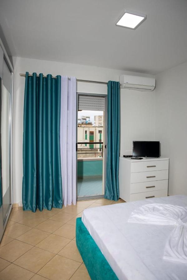Colombo'S Apartment Vlore Exterior photo